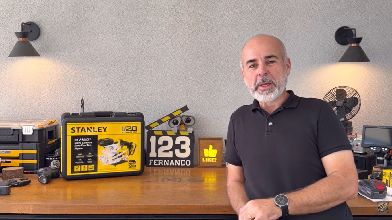 SERRA TICO TICO STANLEY FATMAX SCJ600 VS SERRA TICO TICO EINHELL TE JS18LI a bateria.